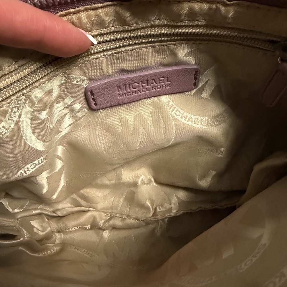 Michael Kors Wisteria lavender pink clutch - Picture 5 of 6